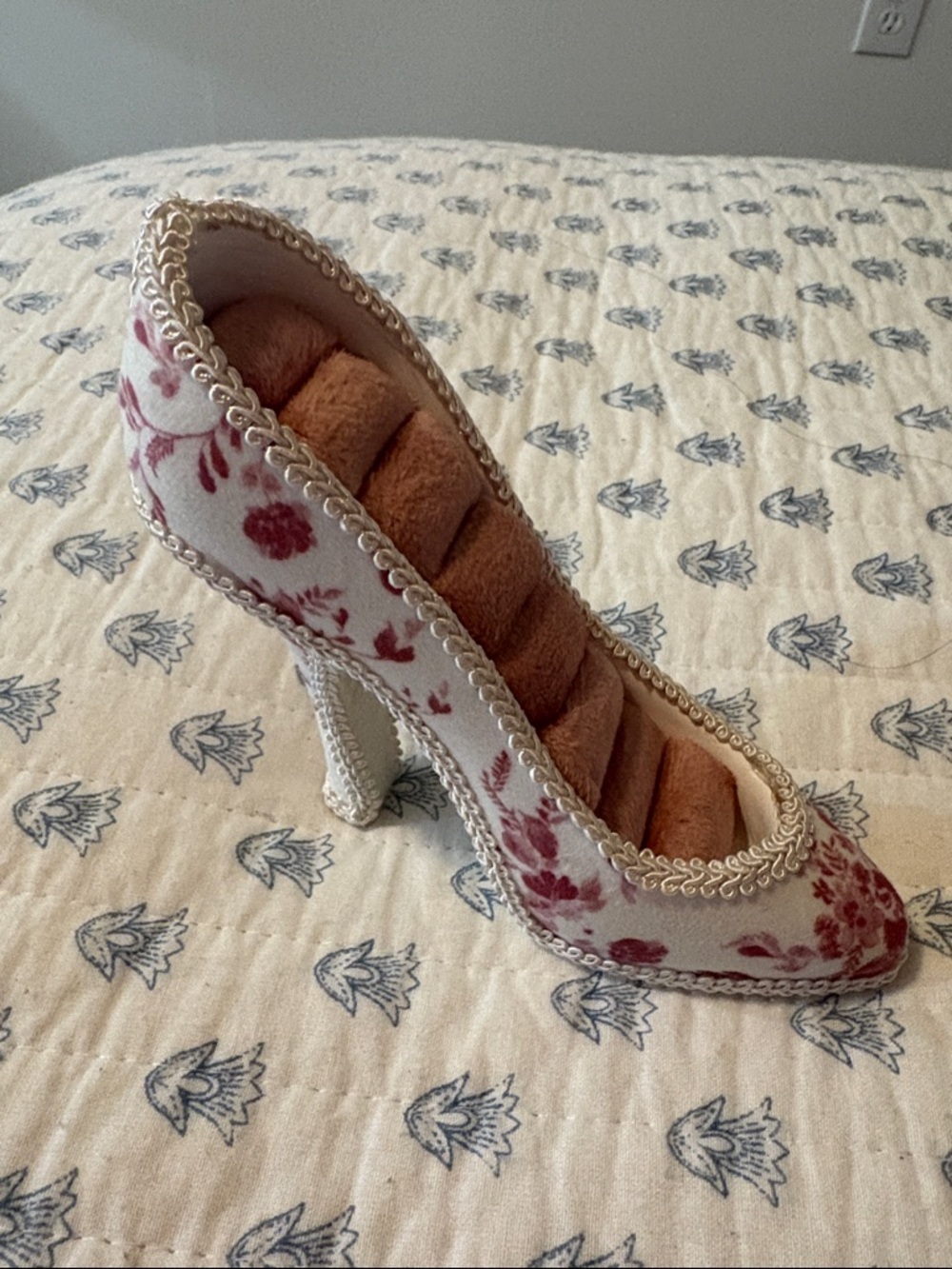 Floral Pink Decorative High Heel Ring Holder 5 inches high
